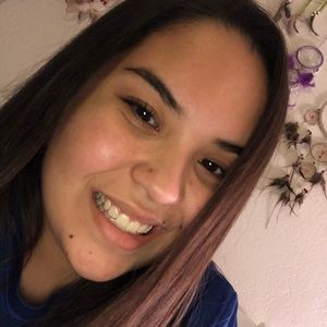 Meet your Posher, Allyssa